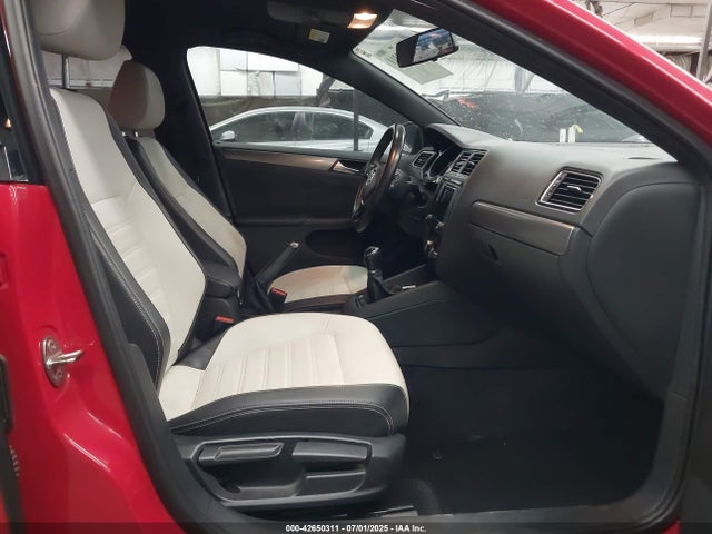3VWB17AJ1GM285298 Volkswagen 1.8t