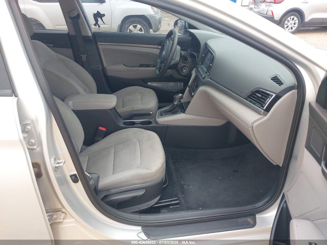 5NPD84LFXHH029747 Hyundai Elantra