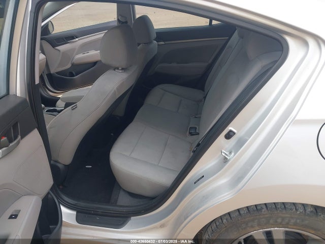 5NPD84LFXHH029747 Hyundai Elantra