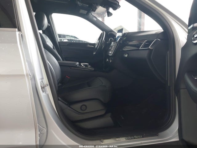 4JGDF6EE3KB183355 Mercedes-Benz m276