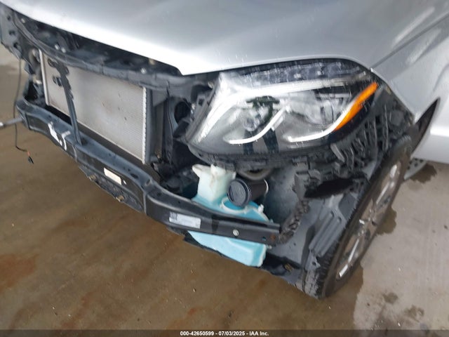 4JGDF6EE3KB183355 Mercedes-Benz m276
