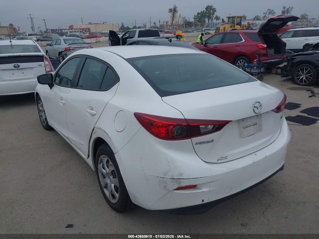 3MZBM1U78FM180373 Mazda pe