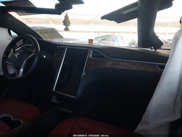 2017 TESLA MODEL X 5YJXCBE46HF051870 Photo 4