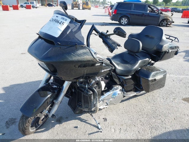 2017 HARLEY-DAVIDSON FLTRX 1HD1KHC1XHB626140 Photo 1