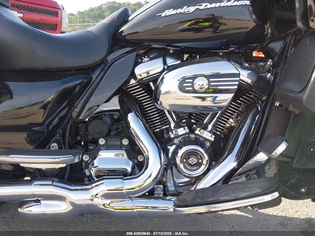 2017 HARLEY-DAVIDSON FLTRX 1HD1KHC1XHB626140 Photo 7