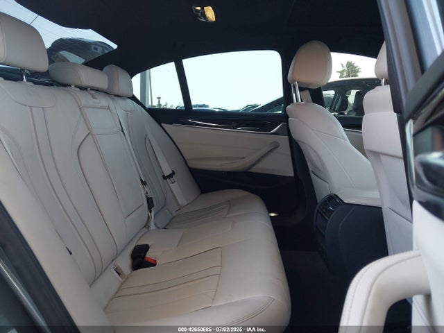 WBAJA9C51KB254009 BMW 2019