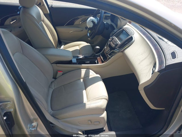 1G4GB5G32FF241291 Buick lfx