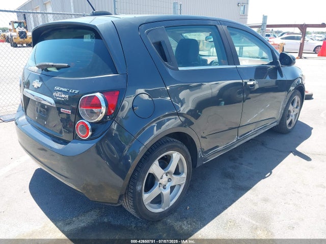 1G1JE6SB1F4111576 Chevrolet LUV