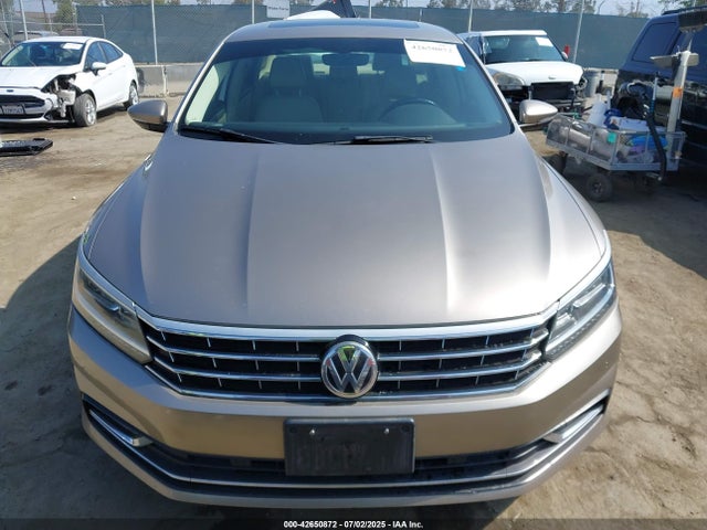 1VWGT7A36HC084422 Volkswagen 1.8 tsi