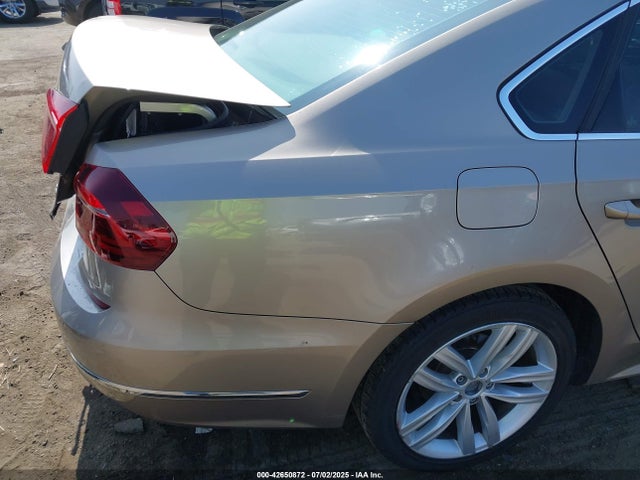 1VWGT7A36HC084422 Volkswagen 1.8 tsi