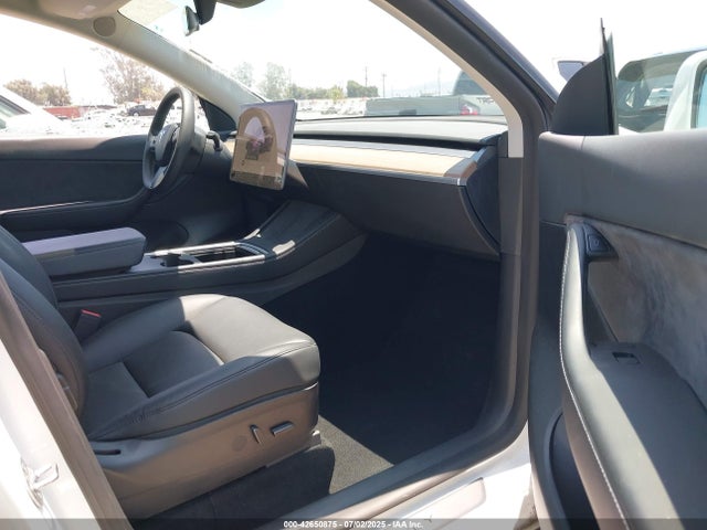 2022 TESLA MODEL Y 7SAYGDEE4NF506226 Photo 4