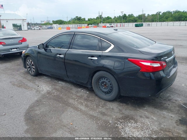1N4AL3AP3HC185234 Nissan 2017