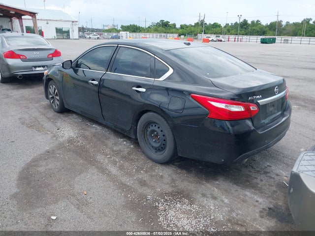 1N4AL3AP3HC185234 Nissan 2017