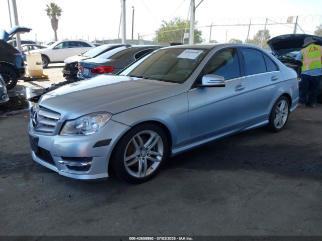 2013 MERCEDES-BENZ C 250 WDDGF4HBXDR291611 Photo 1