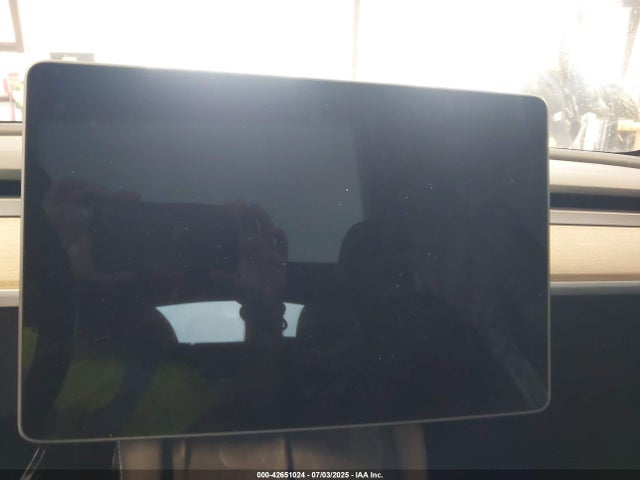 2024 TESLA MODEL Y 7SAYGDEE7RA236945 Photo 6