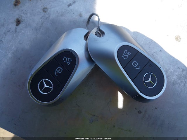 W1KAF4GB0RR209027 Mercedes-Benz m254