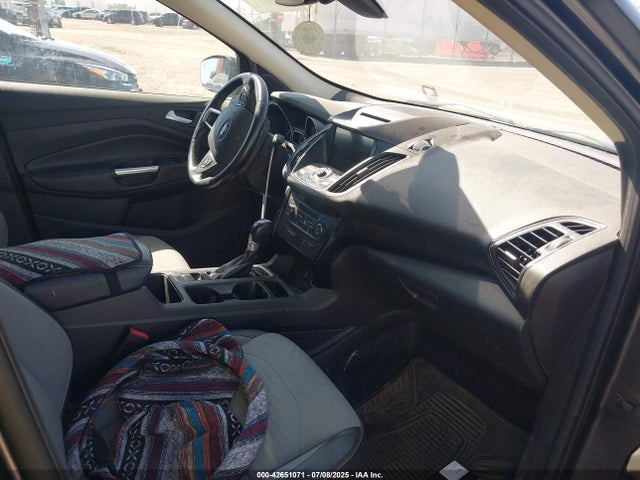 1FMCU9J99HUD25328 Ford 2017