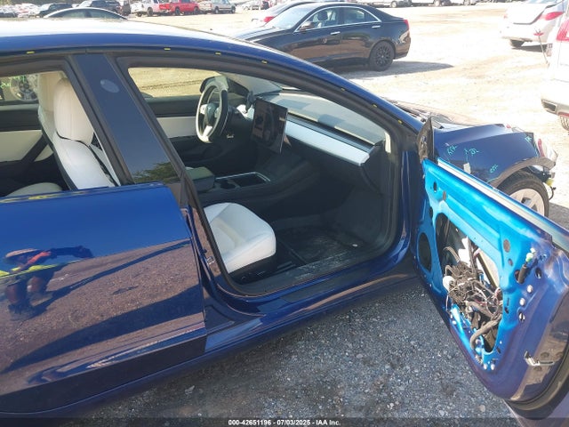 2021 TESLA MODEL 3 5YJ3E1EB7MF906975 Photo 4