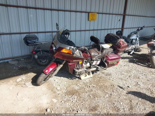 1982 HONDA GL1100 1HFSC0213CA223823 Photo 1