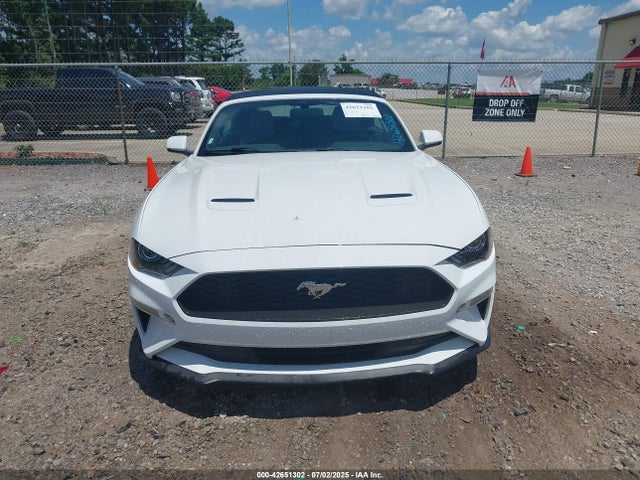 1FATP8UH1J5109598 Ford 2.3l 4v premium fuel