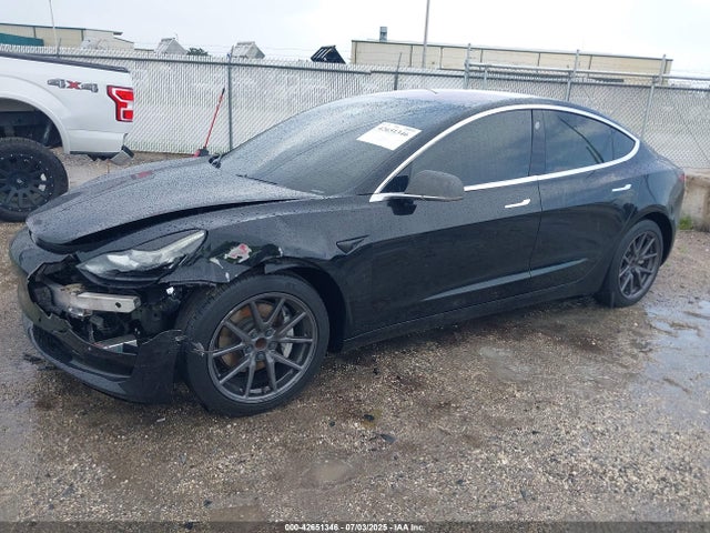 2018 TESLA MODEL 3 5YJ3E1EA1JF032352 Photo 1