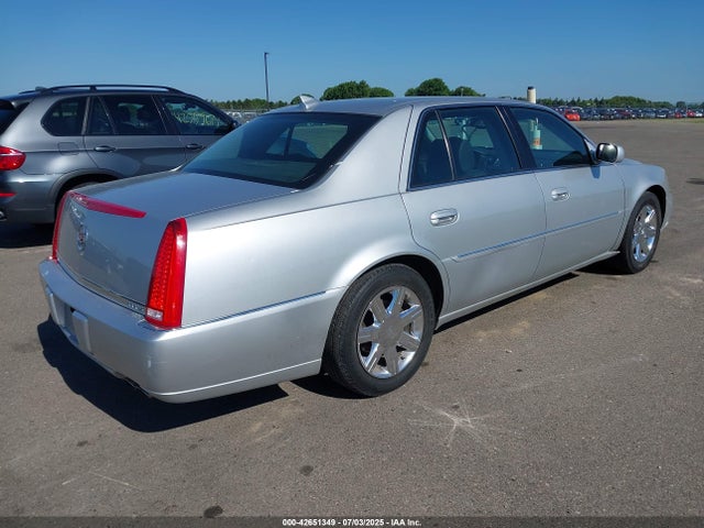 2011 CADILLAC DTS 1G6KA5E68BU126539 Photo 3