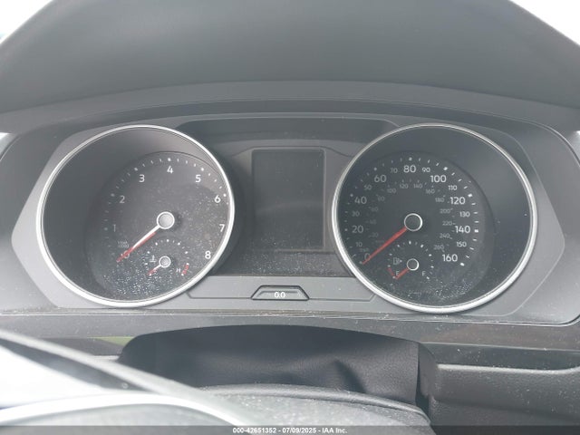 3VV2B7AX7LM055040 Volkswagen 2020