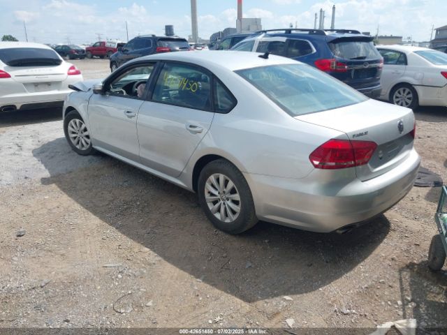 2013 VOLKSWAGEN PASSAT 1VWAH7A33DC143251 Photo 2