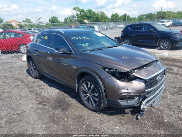 2017 INFINITI QX30 SJKCH5CR2HA020508