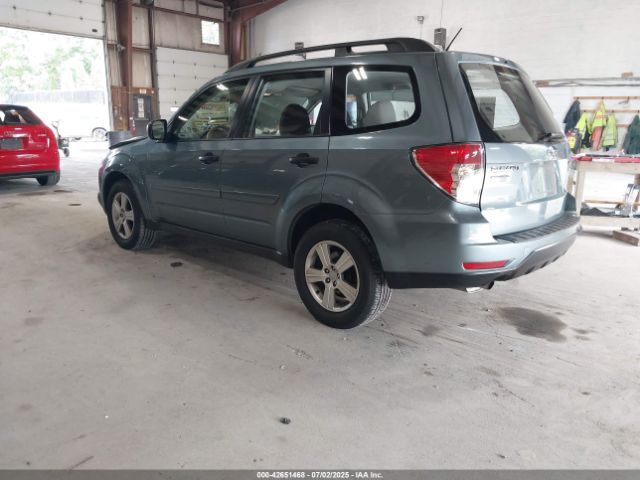 2013 SUBARU FORESTER JF2SHABC8DH402890 Photo 2