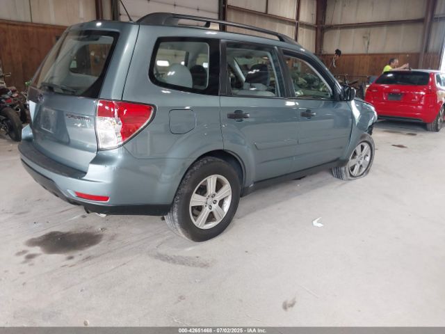 2013 SUBARU FORESTER JF2SHABC8DH402890 Photo 3