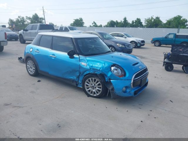 Mini Hardtop 2016 WMWXU3C51G2B67249 main image