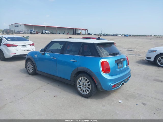 2016 MINI HARDTOP WMWXU3C51G2B67249 Photo 2