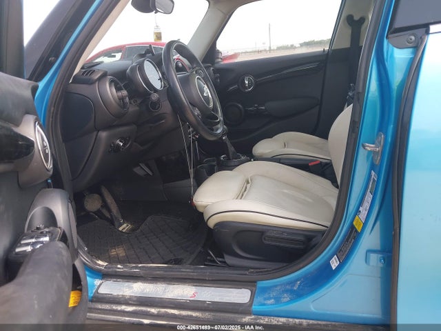 2016 MINI HARDTOP WMWXU3C51G2B67249 Photo 4