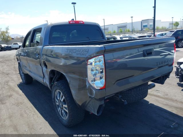 2021 TOYOTA TUNDRA 5TFDY5F1XMX977876 Photo 2