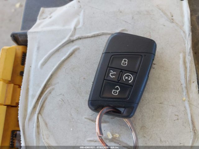 2018 VOLKSWAGEN ATLAS 1V2LR2CA3JC539617 Photo 10