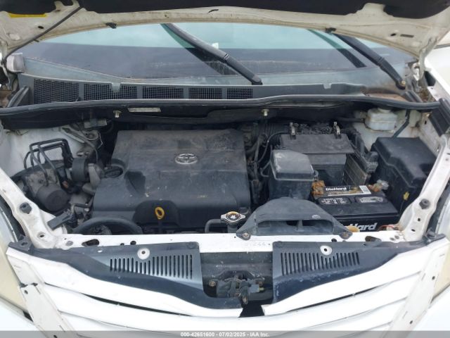 2011 TOYOTA SIENNA 5TDKK3DC9BS073800 Photo 9