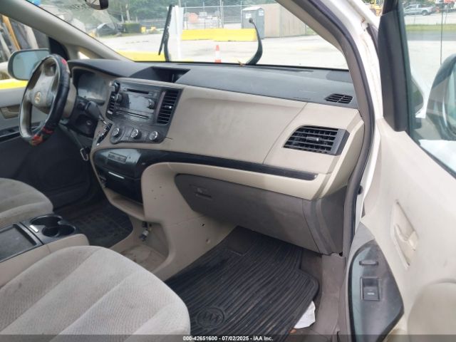 2011 TOYOTA SIENNA 5TDKK3DC9BS073800 Photo 4