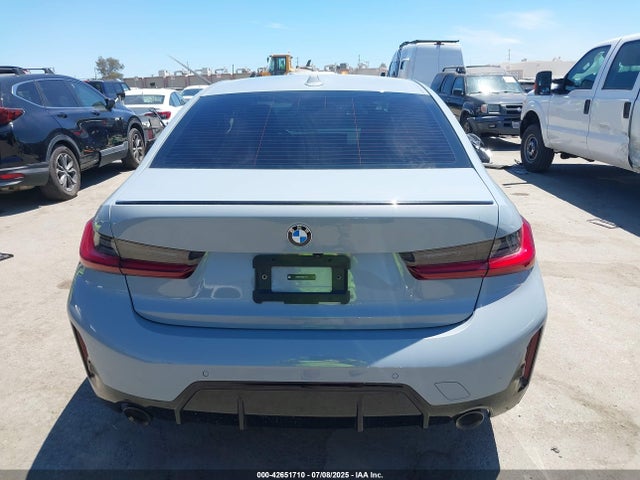3MW69FF03R8E75135 BMW 330I