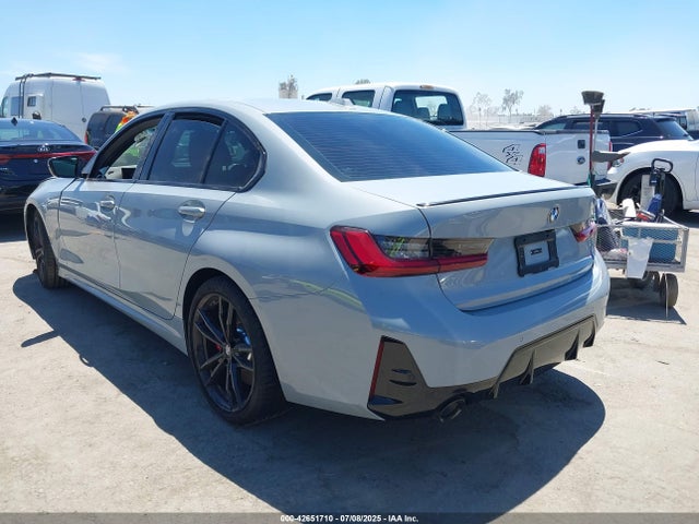 3MW69FF03R8E75135 BMW 330I