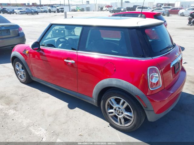 2012 MINI COOPER WMWSU3C58CT541805 Photo 2