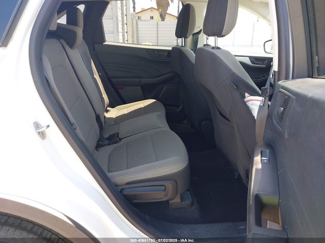 1FMCU0BZ9NUA25942 Ford hev/phev