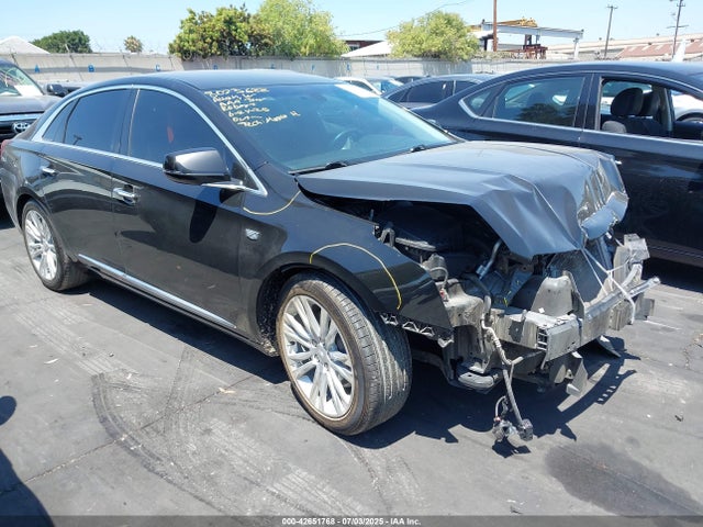 2018 CADILLAC XTS 2G61M5S34J9158140 Photo 0