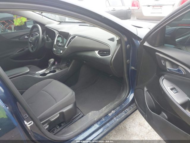 2022 CHEVROLET MALIBU 1G1ZD5ST8NF119721 Photo 4