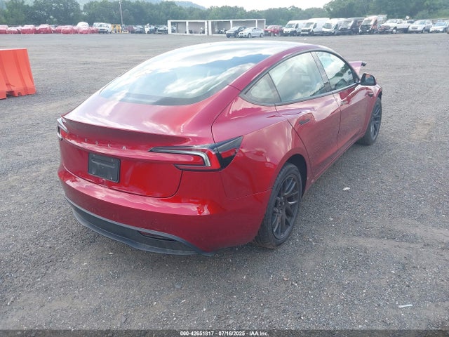 Tesla MODEL 3 2024 5YJ3E1EA8RF727696 Image 4