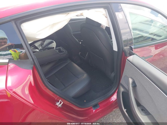 Tesla MODEL 3 2024 5YJ3E1EA8RF727696 Image 8
