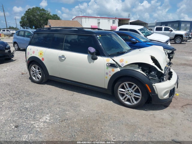 2014 MINI CLUBMAN WMWZF3C59ET491721 Photo 0
