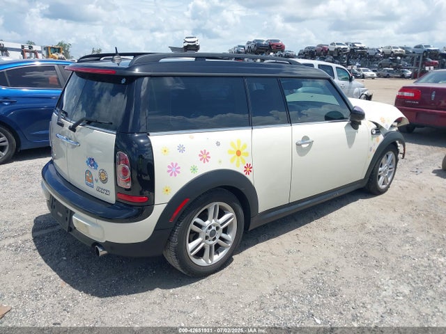 2014 MINI CLUBMAN WMWZF3C59ET491721 Photo 3