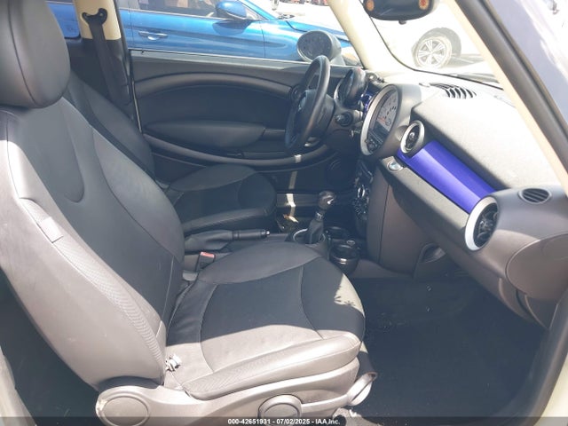 2014 MINI CLUBMAN WMWZF3C59ET491721 Photo 4