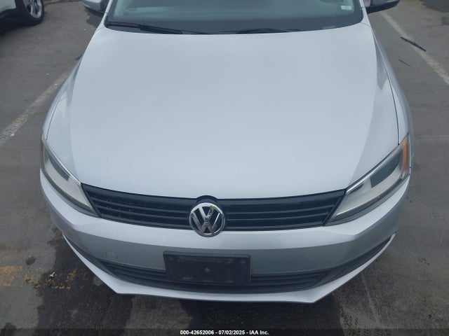 3VWD17AJ8EM243068 Volkswagen 2014